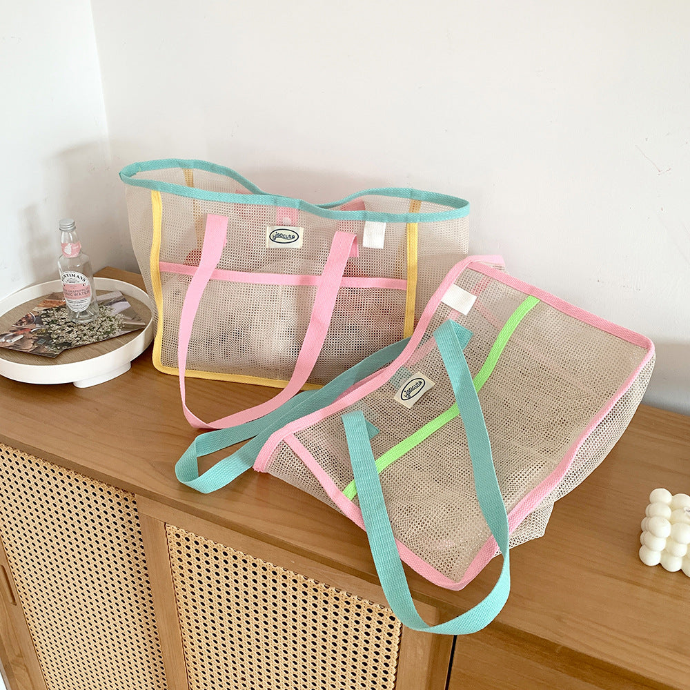 Beach mesh tote bag